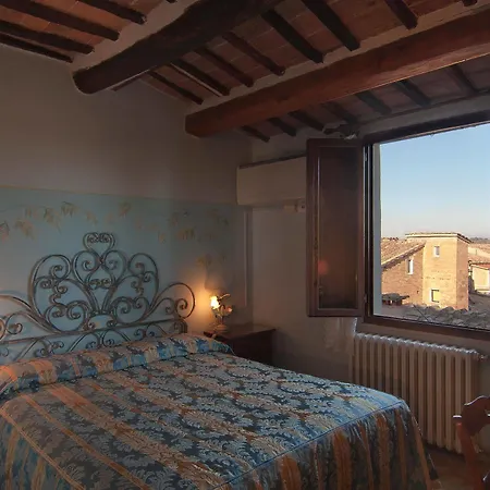 Antica Torre سيينا