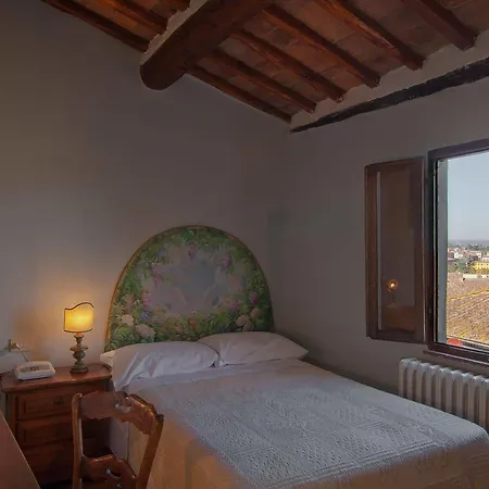 Antica Torre سيينا