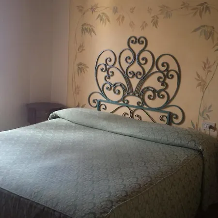 Hotel Antica Torre Siena